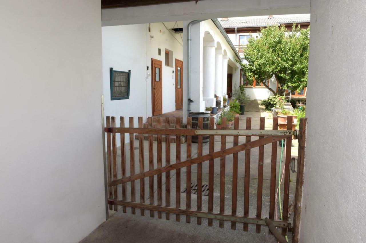 Weingut Martinshof Hotel Sankt Ulrich  Ngoại thất bức ảnh